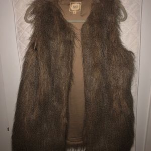 Fur vest